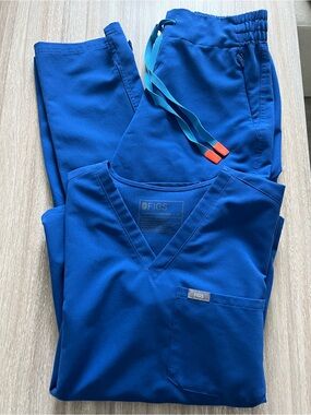Figs Winning Blue Scrub Set. EUC.